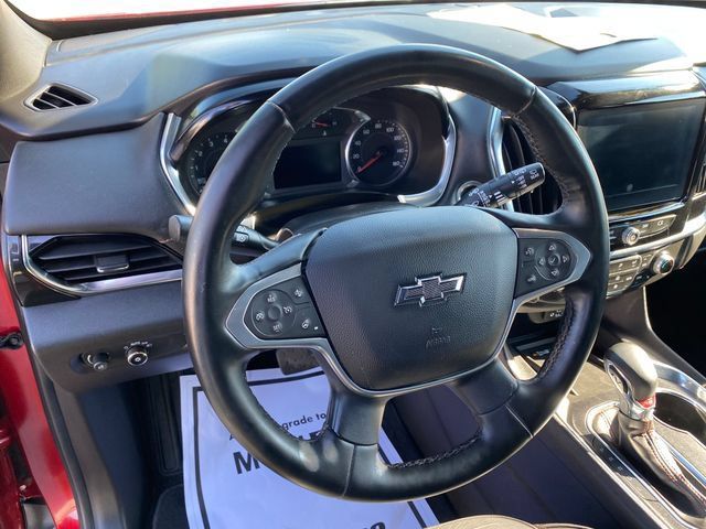 Used 2023 Chevrolet Traverse RS FWD image 11