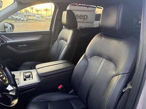 Used 2024 MAZDA CX-90 3.3 Turbo w/ Preferred Plus image 18