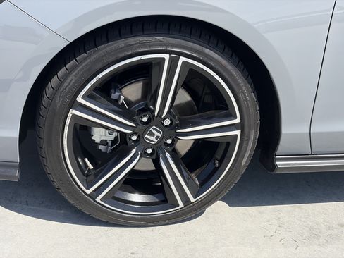 Used 2025 Honda Accord Sport image 8