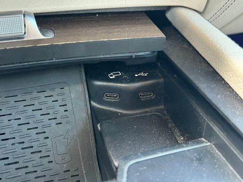 Used 2021 Mercedes-Benz GLE 350 image 31