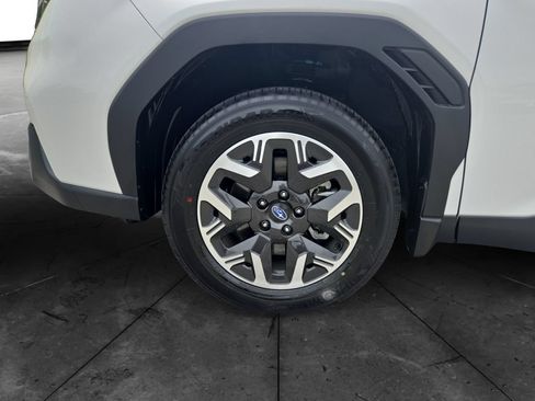 Certified 2026 Subaru Forester Premium w/ Base/Premium Package AWD/4WD image 14