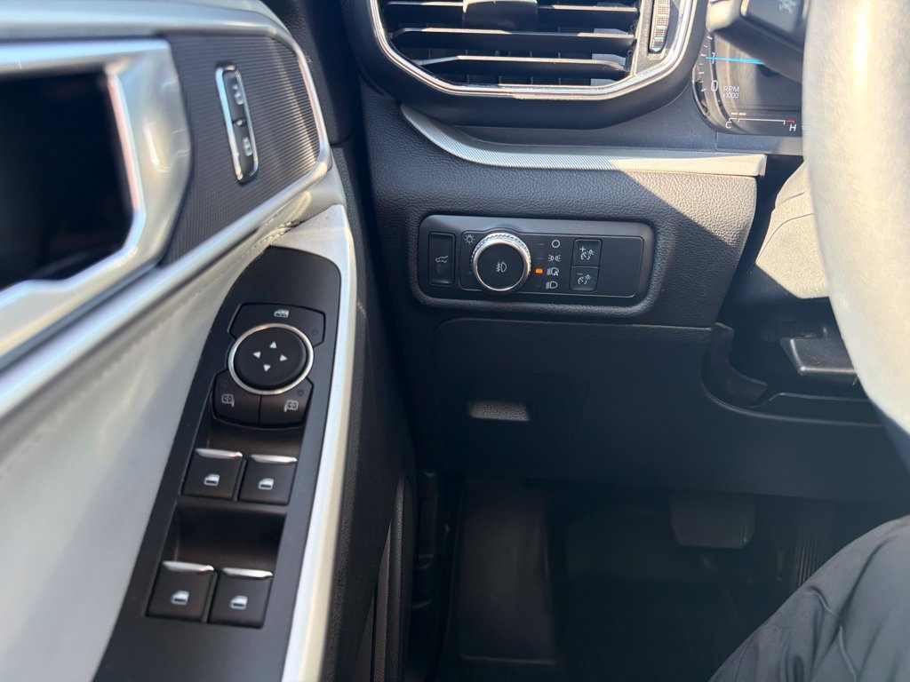 Used 2022 Ford Explorer XLT w/ Equipment Group 202A RWD image 20
