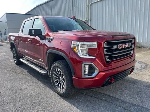 Used 2022 GMC Sierra 1500 AT4 w/ AT4 Preferred Package AWD/4WD image 3