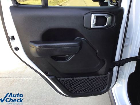 Used 2022 Jeep Wrangler Unlimited Rubicon 4xe w/ Cold Weather Group image 11