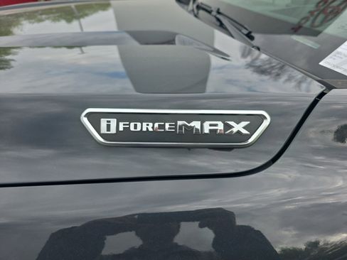 Used 2024 Toyota Tacoma Limited image 9