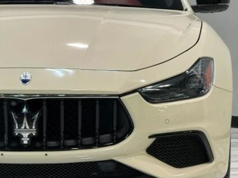 Used 2022 Maserati Ghibli Modena RWD image 4