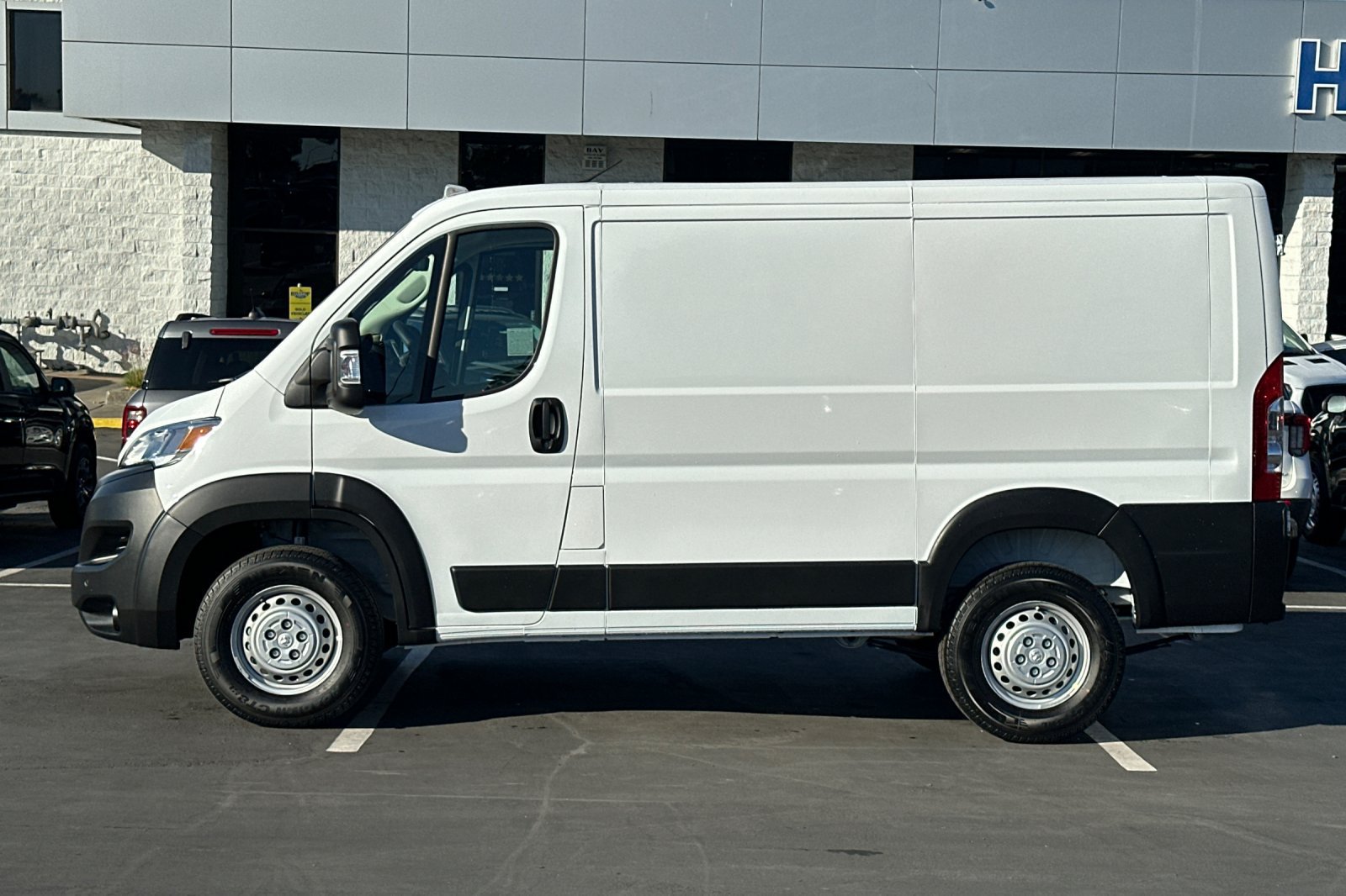 New 2027 RAM ProMaster 1500 w/ Safety Group FWD image 7
