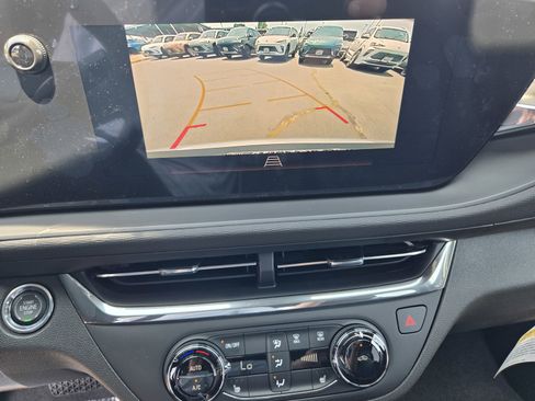 New 2025 Buick Envista Preferred w/ Convenience I Package image 9