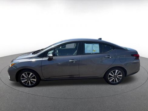 Used 2025 Nissan Versa SV FWD image 9