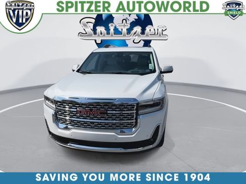 Used 2021 GMC Acadia Denali w/ Denali Ultimate Package AWD/4WD image 3