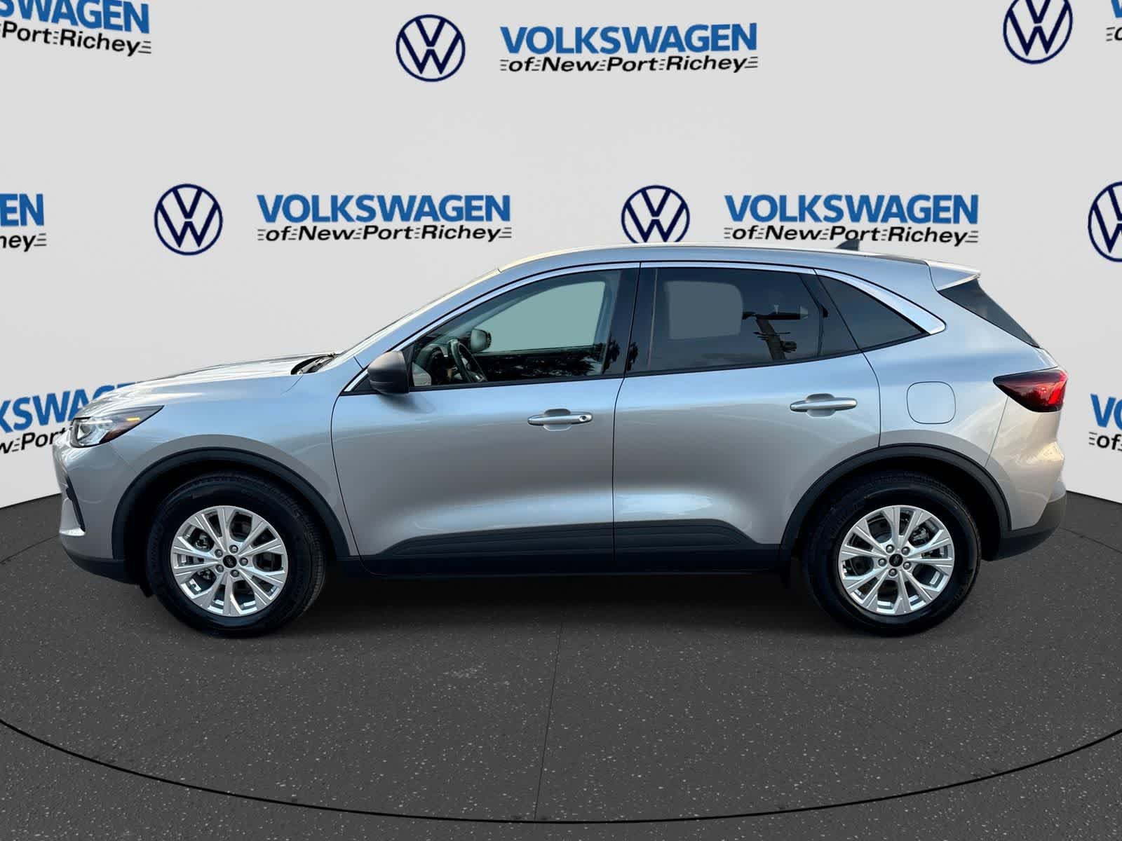 Used 2024 Ford Escape Active FWD image 11