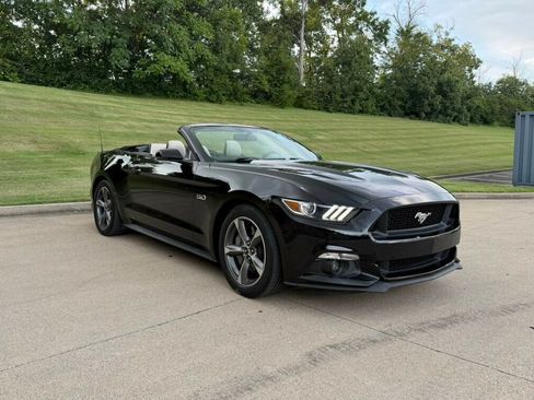 Used 2015 Ford Mustang GT Premium RWD image 4