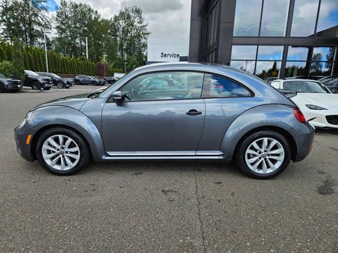 Used 2017 Volkswagen Beetle 1.8T S FWD image 2