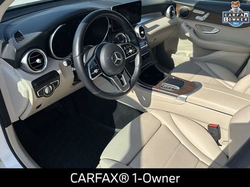Used 2022 Mercedes-Benz GLC 300 4MATIC w/ Multimedia Package Lite image 2