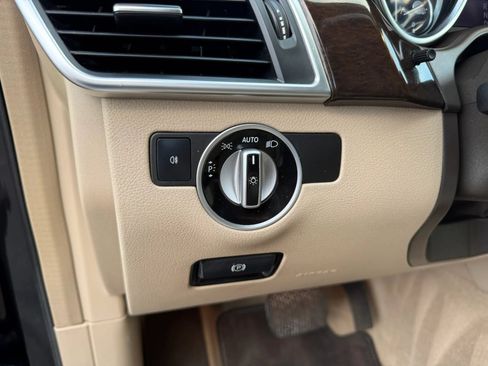 Used 2014 Mercedes-Benz ML 350 4MATIC image 38