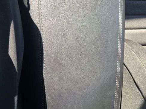 Used 2022 Ford Edge SE w/ Black Appearance Package image 39