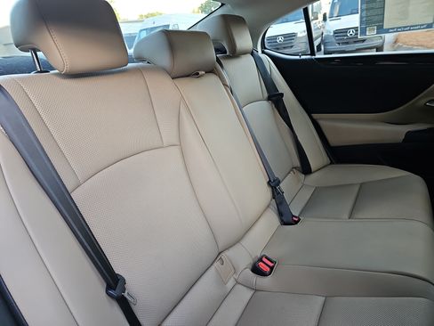 Used 2020 Lexus ES 350 w/ Premium Package FWD image 12