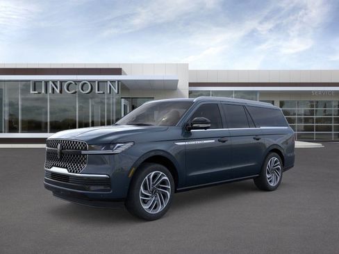 New 2026 Lincoln Navigator L Reserve AWD/4WD image 1