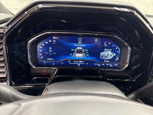 Used 2024 Chevrolet Silverado 2500 High Country w/ Technology Package image 24