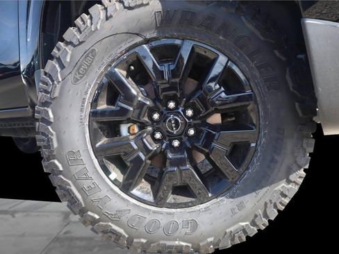 New 2026 Nissan Frontier SV w/ Tow Package image 3