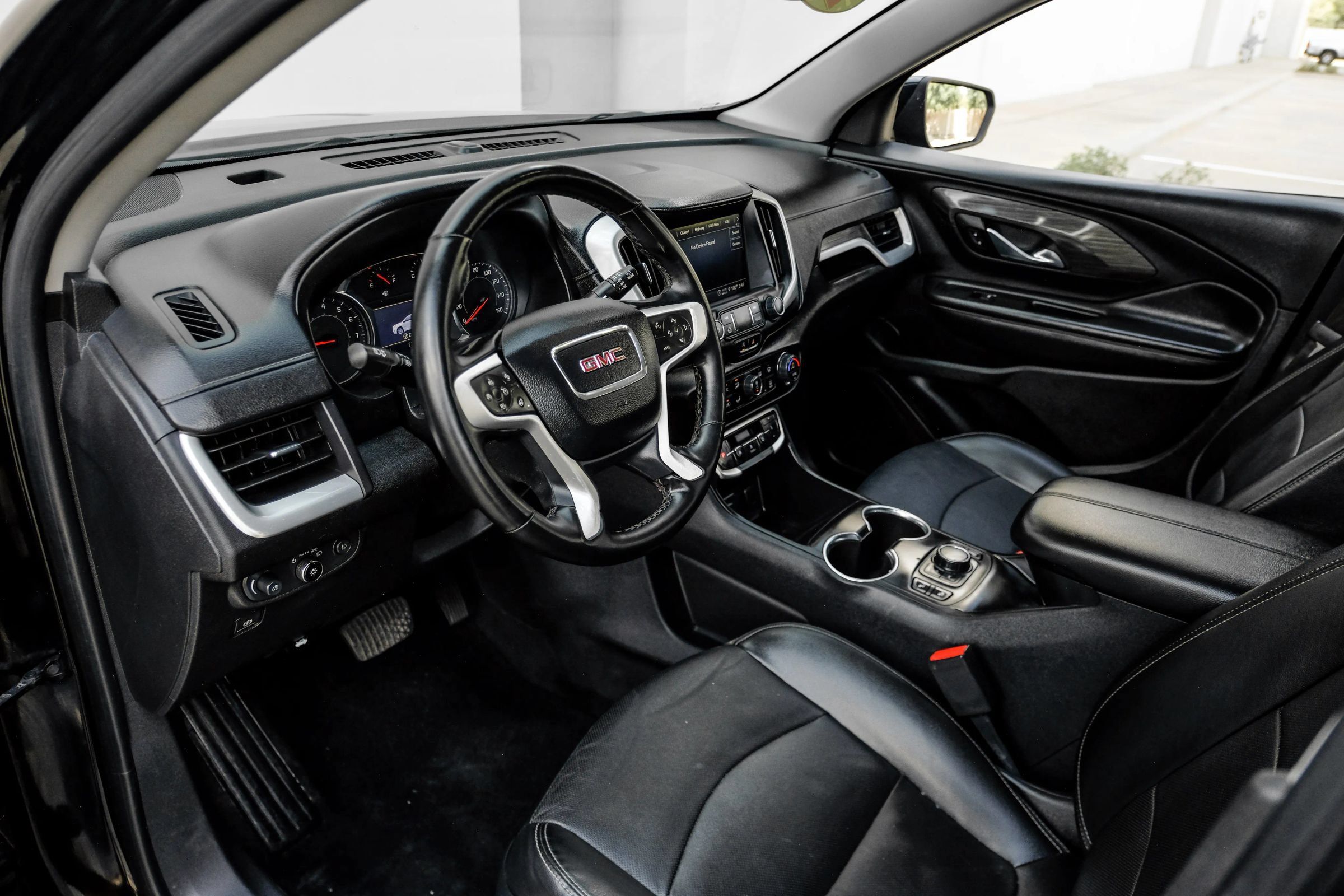 Used 2023 GMC Terrain SLT AWD/4WD image 20