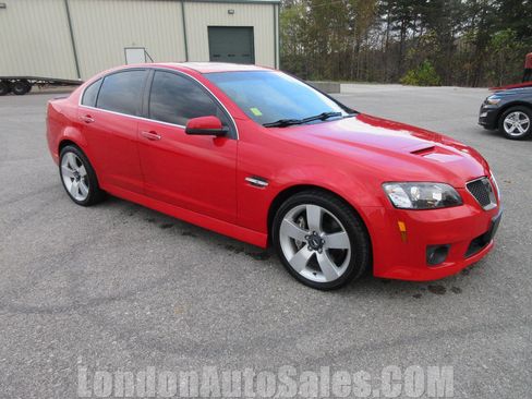 Used 2009 Pontiac G8 GXP image 7
