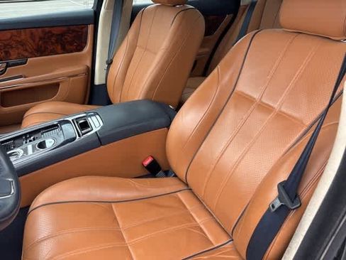 Used 2013 Jaguar XJ AWD image 10