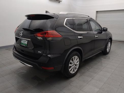 Used 2019 Nissan Rogue SV image 9