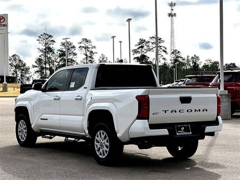 New 2026 Toyota Tacoma SR5 image 6