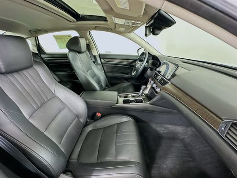 Used 2020 Honda Accord EX-L image 45