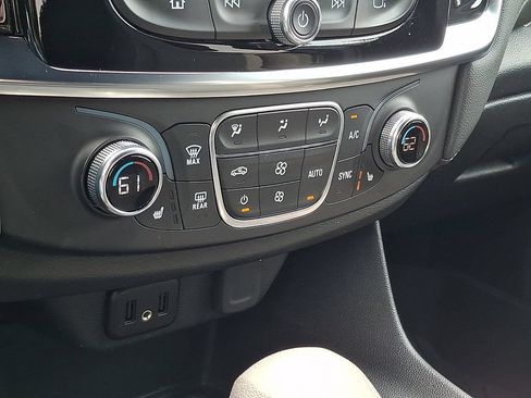 Used 2023 Chevrolet Traverse LT w/ LPO, Floor Liner Package AWD/4WD image 17