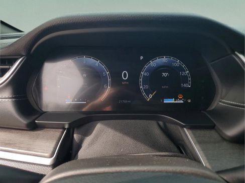 Certified 2024 Jeep Grand Cherokee Limited w/ Black Appearance Package image 25