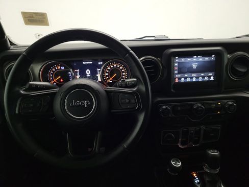 Used 2018 Jeep Wrangler Unlimited Sport S AWD/4WD image 22