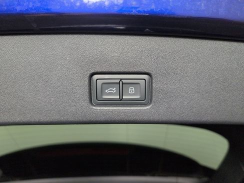 Certified 2023 Audi Q4 e-tron Premium Plus image 28