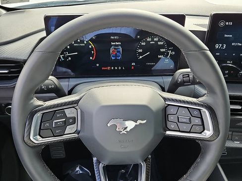 Used 2024 Ford Mustang Coupe RWD image 18