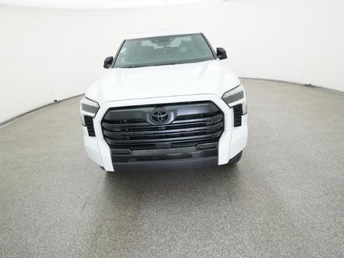 New 2026 Toyota Tundra Limited AWD/4WD image 12
