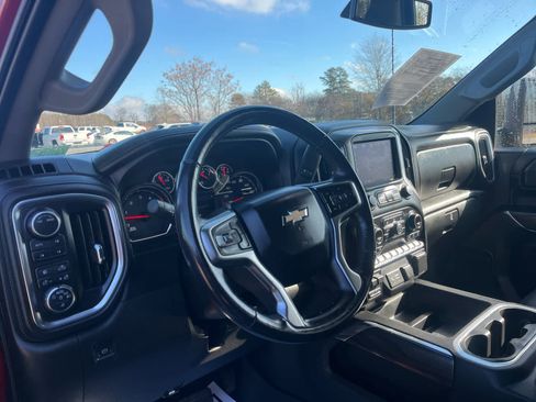 Used 2020 Chevrolet Silverado 3500 LTZ w/ LTZ Plus Package image 16