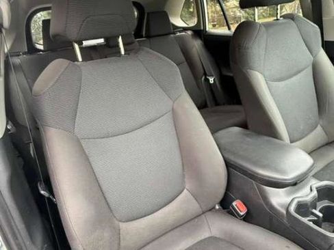 Used 2023 Toyota RAV4 LE FWD image 11