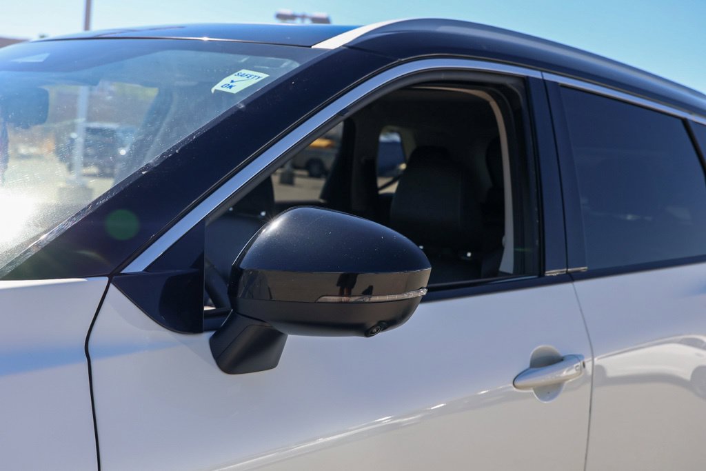 Used 2021 Nissan Rogue SL FWD image 13