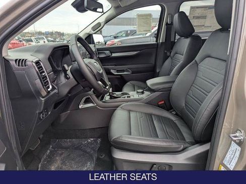 Certified 2025 Ford Ranger Lariat w/ FX4 Off-Road Package AWD/4WD image 9