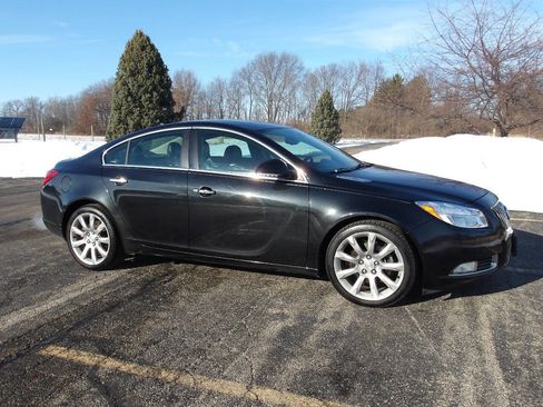Used 2012 Buick Regal Premium image 1