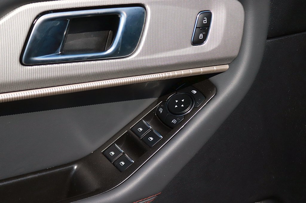 Used 2026 Ford Explorer Active RWD image 11