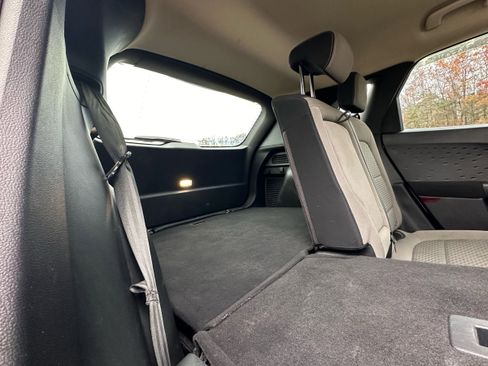 Used 2020 Ford Escape SE image 32