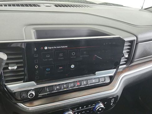 Used 2025 GMC Sierra 1500 SLT AWD/4WD image 28
