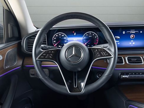 Used 2024 Mercedes-Benz GLE 350 4MATIC image 30