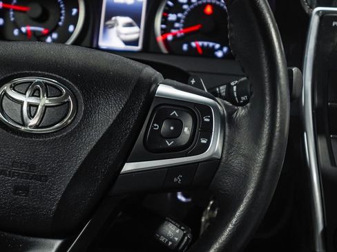 Used 2017 Toyota Camry SE FWD image 17
