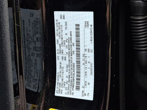 Certified 2025 Ford Bronco Badlands AWD/4WD image 31