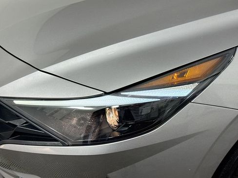 Used 2023 Hyundai Elantra SEL w/ Cargo Package image 3