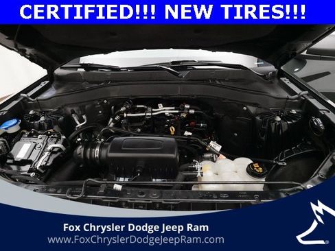 Used 2021 Ford Explorer XLT w/ Equipment Group 202A image 3