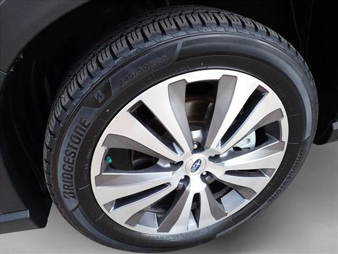 Used 2022 Subaru Ascent Limited w/ Technology Package AWD/4WD image 7